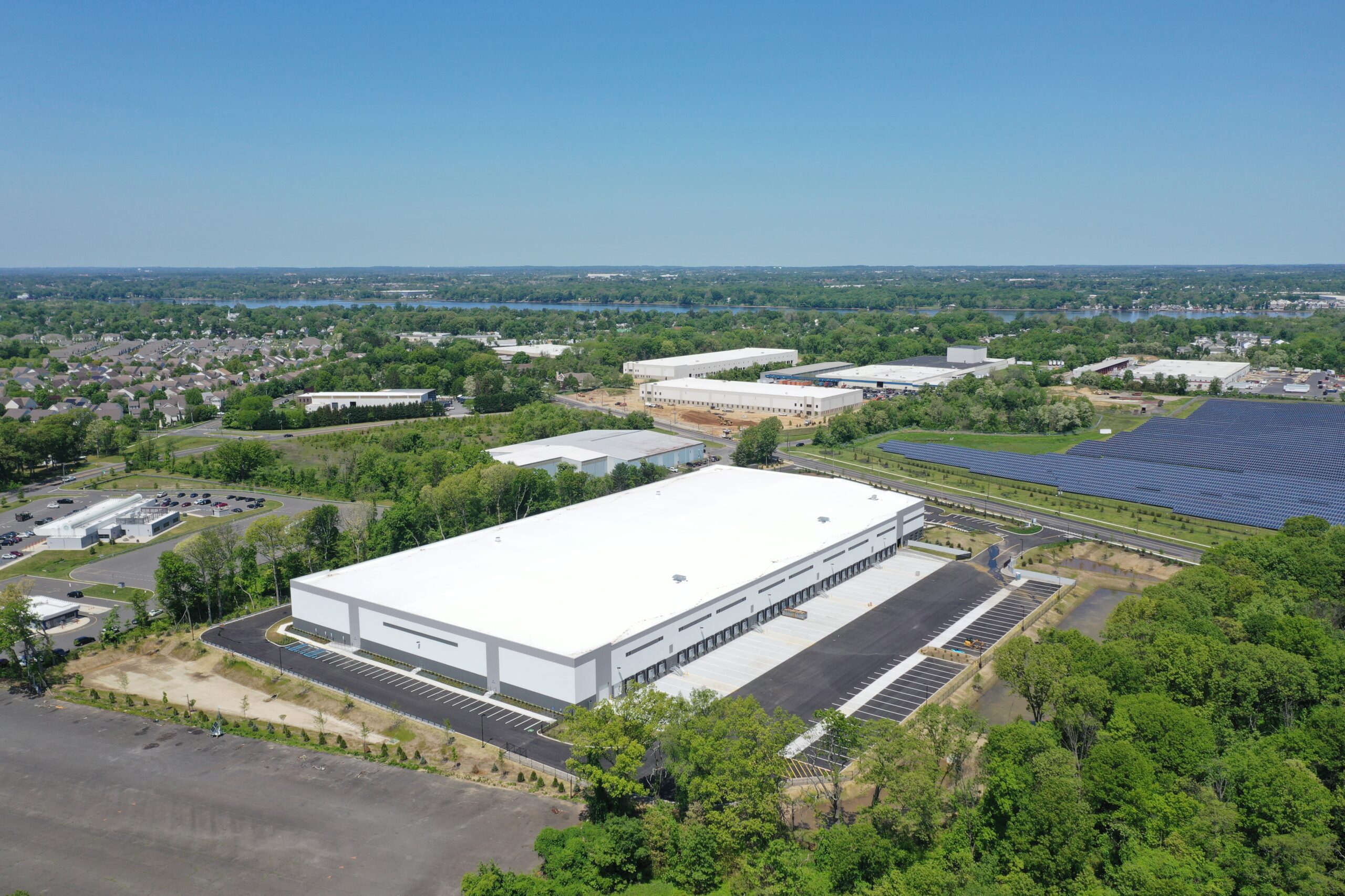 218,670 SF AVAILABLE FOR LEASE